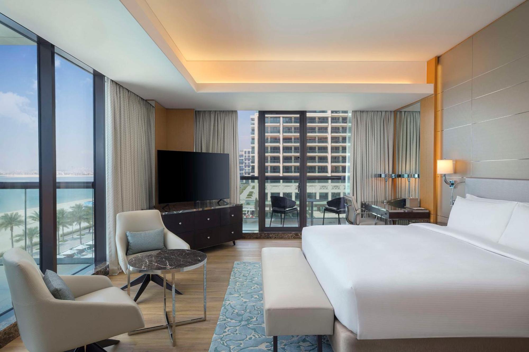 ホテル Hilton Dubai Palm Jumeirah エクステリア 写真 A bedroom at the hotel